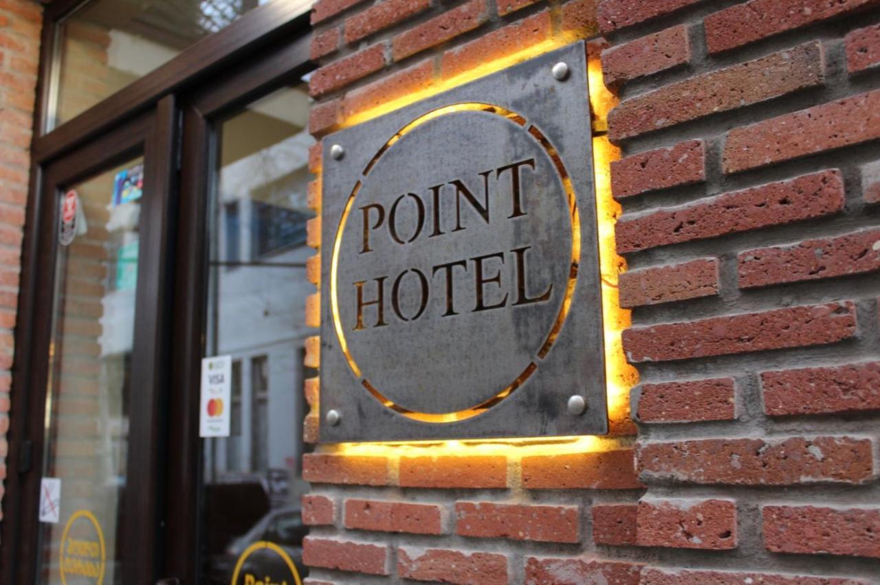 Point Hotel Tbilisi Esterno foto